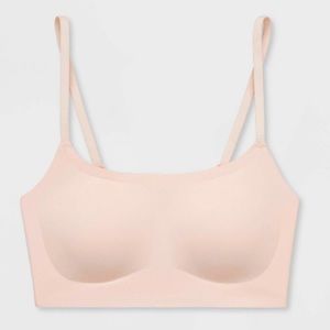 NWT- True & Co. Adjustable Strap Scoop Neck Bra